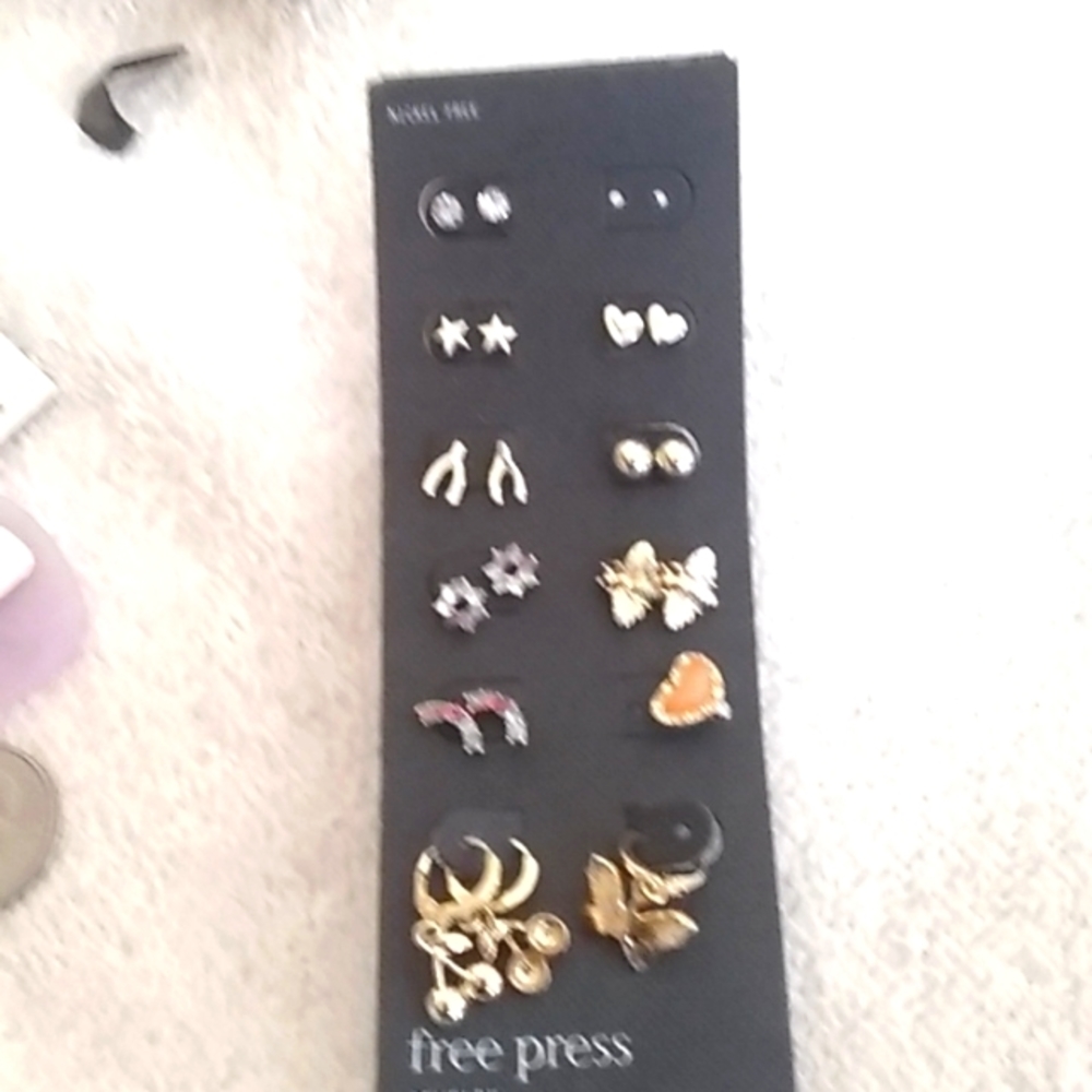 9 Pairs of Earrings